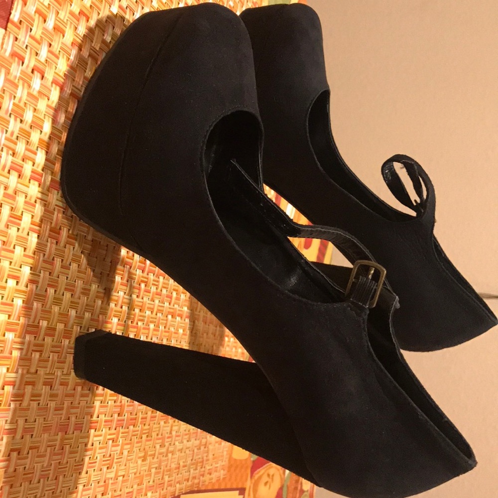 Forever 21 shoes